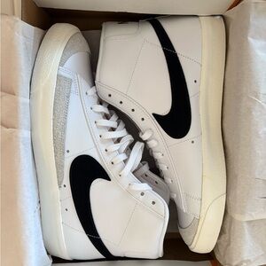 Nike Men's Blazer Mid ‘77 White and Black High-Top Sneakers